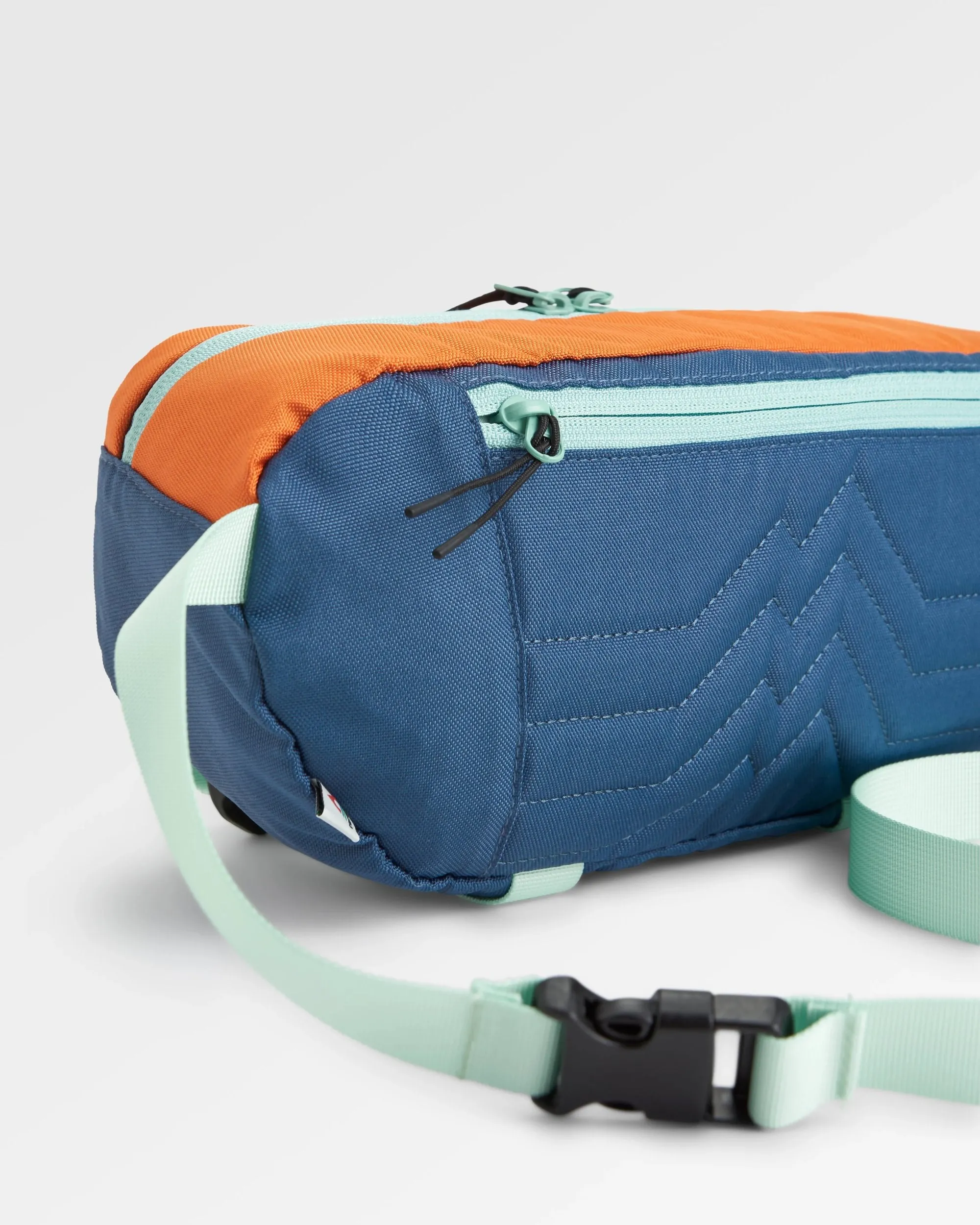 Boondocker Recycled Hip Pack - Apricot Multi